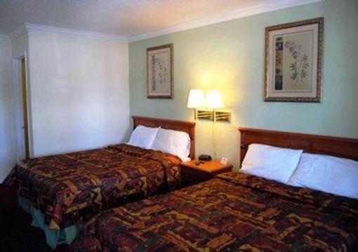 фото отеля Econo Lodge Inn Woodland