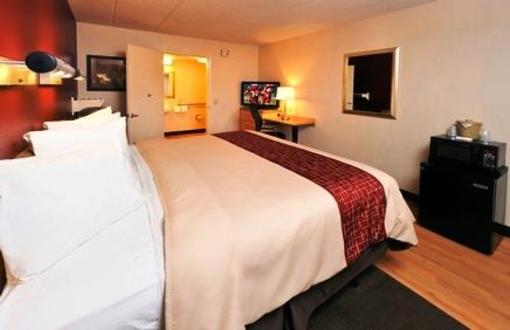 фото отеля Red Roof Inn Tampa Fairgrounds
