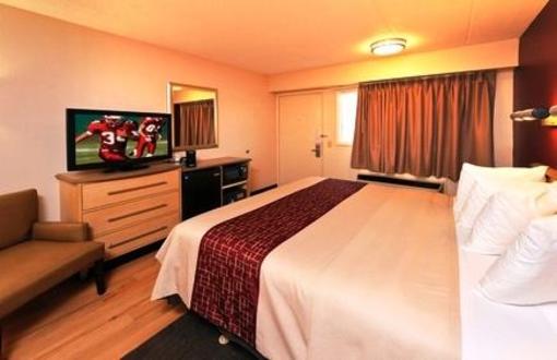фото отеля Red Roof Inn Tampa Fairgrounds