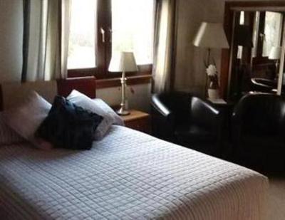 фото отеля Sandy's Bed & Breakfast
