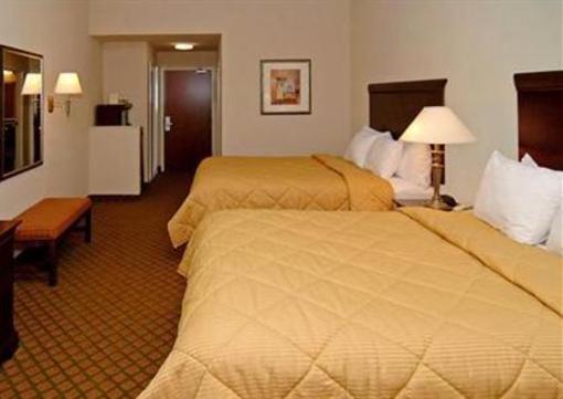 фото отеля Quality Suites Airport Fort Myers