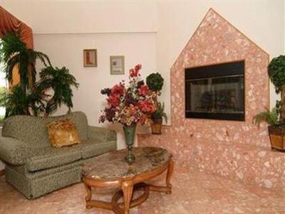фото отеля Quality Suites Airport Fort Myers