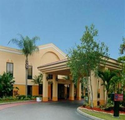 фото отеля Quality Suites Airport Fort Myers