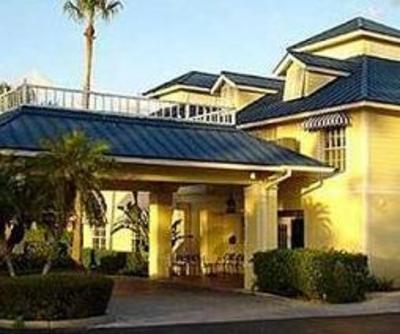 фото отеля Naples Courtyard Inn