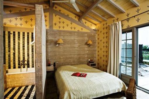 фото отеля Hotel Les Arnelles