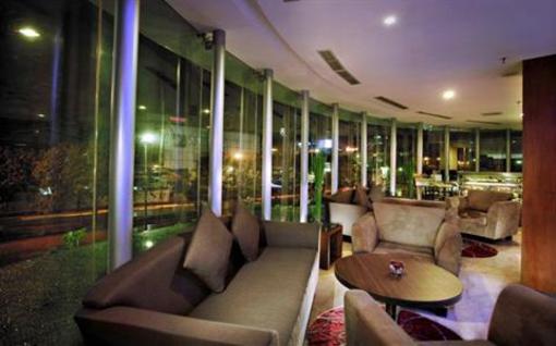 фото отеля Aston Pluit Hotel & Residence