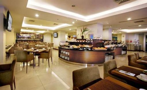 фото отеля Aston Pluit Hotel & Residence