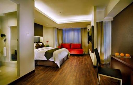 фото отеля Aston Pluit Hotel & Residence