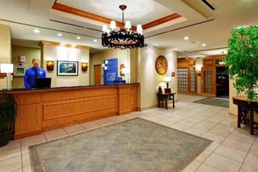 фото отеля Holiday Inn Express Hotel & Suites Watertown-Thousand Islands