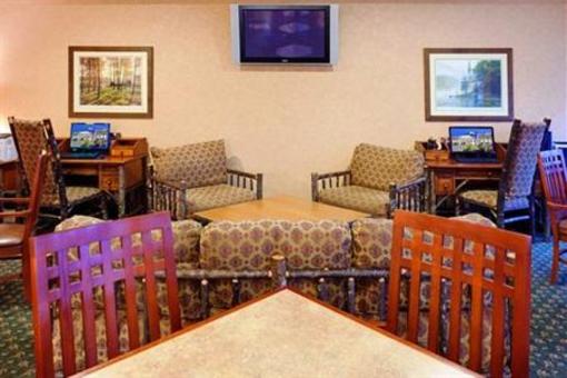 фото отеля Holiday Inn Express Hotel & Suites Watertown-Thousand Islands
