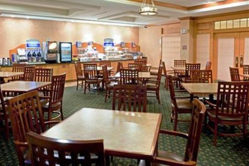 фото отеля Holiday Inn Express Hotel & Suites Watertown-Thousand Islands