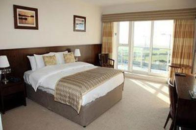 фото отеля Strandhill Lodge and Suites Hotel
