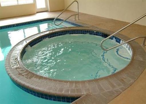 фото отеля Candlewood Suites - Arlington