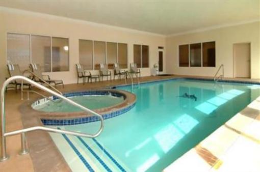 фото отеля Candlewood Suites - Arlington