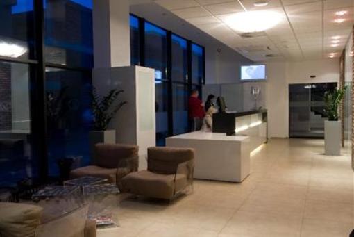 фото отеля Hotel Dolphin Senec