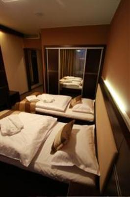 фото отеля Hotel Dolphin Senec