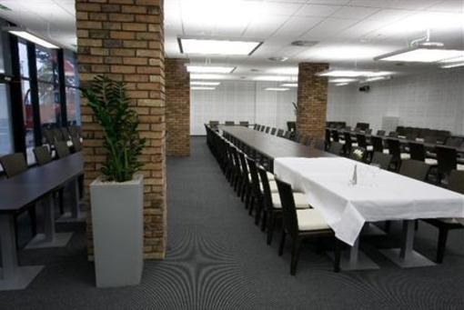 фото отеля Hotel Dolphin Senec