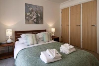 фото отеля Your Space Cambridge Apartments Norwich Street