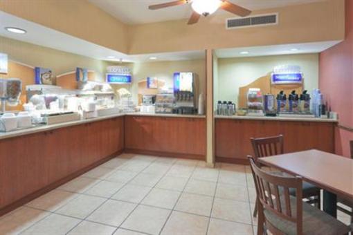 фото отеля Holiday Inn Express Bishop