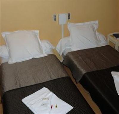 фото отеля Hotel Du Dauphine Lourdes