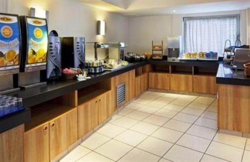 фото отеля Holiday Inn Express Portsmouth - Gunwharf Quays