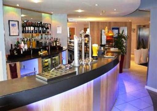 фото отеля Holiday Inn Express Portsmouth - Gunwharf Quays