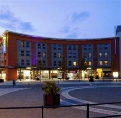 фото отеля Holiday Inn Express Portsmouth - Gunwharf Quays