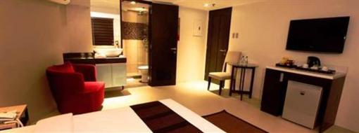 фото отеля Palm Rock Residences