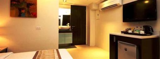 фото отеля Palm Rock Residences