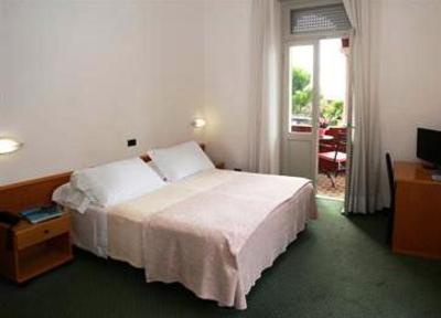 фото отеля Hotel Milano Toscolano-Maderno