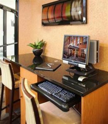 фото отеля TownePlace Suites Minneapolis Downtown