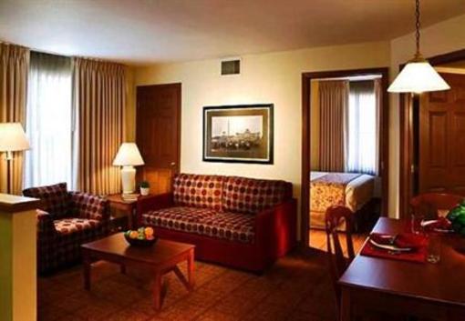 фото отеля TownePlace Suites Minneapolis Downtown