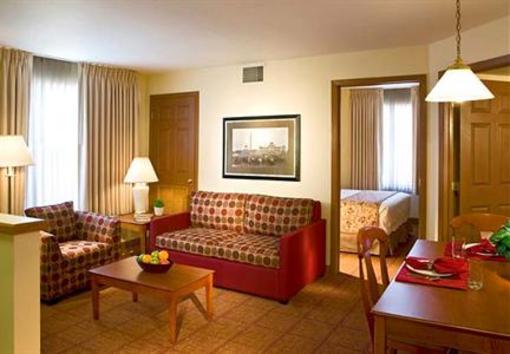 фото отеля TownePlace Suites Minneapolis Downtown
