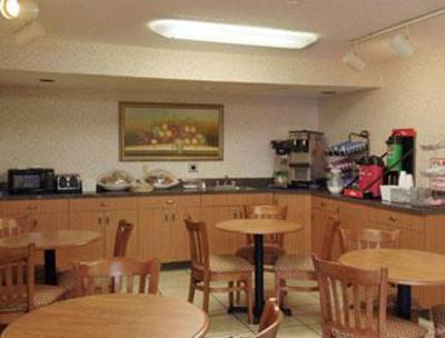 фото отеля Howard Johnson Hotel - Tampa