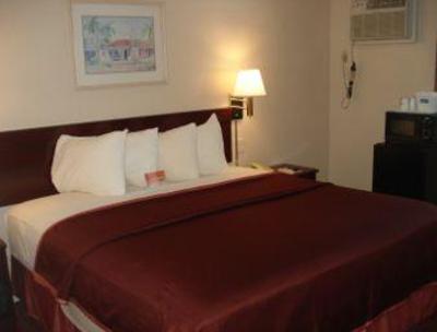 фото отеля Howard Johnson Hotel - Tampa