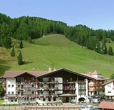 фото отеля Hotel Genziana Selva di Val Gardena