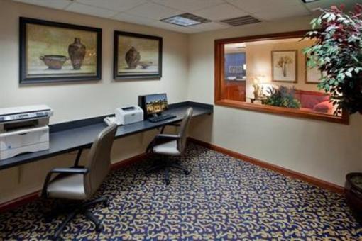фото отеля Holiday Inn Express Walterboro