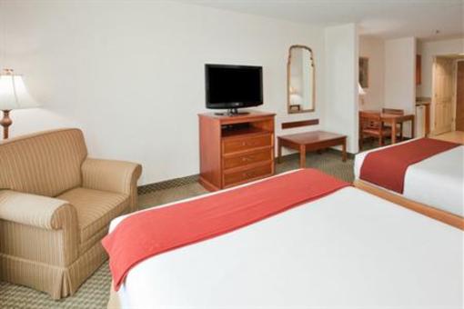 фото отеля Holiday Inn Express Walterboro