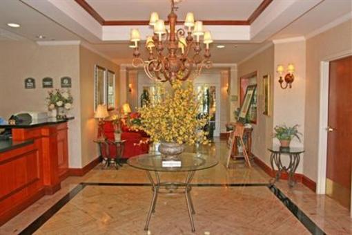 фото отеля Holiday Inn Express Walterboro