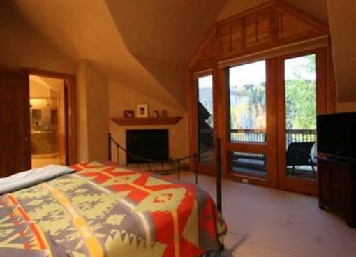 фото отеля Snowmass Lodging Company