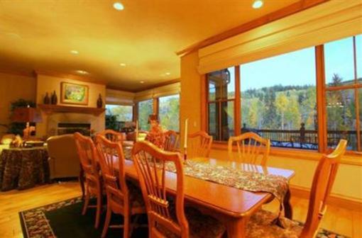 фото отеля Snowmass Lodging Company