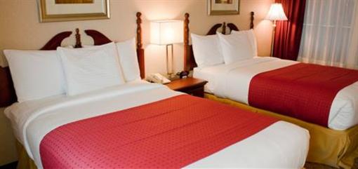 фото отеля Plaza Hotel and Suites Eau Claire