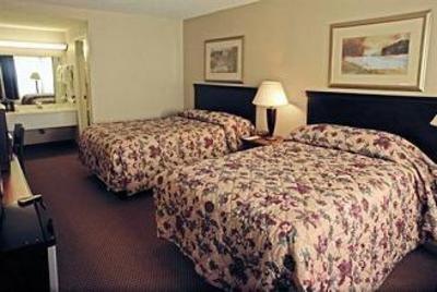 фото отеля Plaza Hotel and Suites Eau Claire
