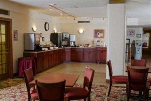 фото отеля Plaza Hotel and Suites Eau Claire