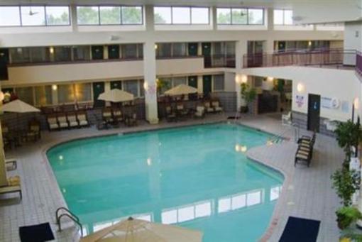 фото отеля Plaza Hotel and Suites Eau Claire