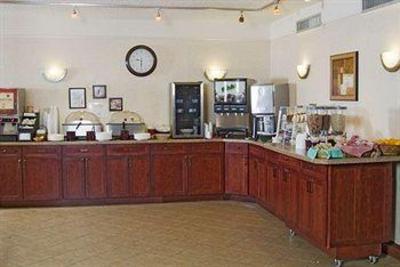 фото отеля Plaza Hotel and Suites Eau Claire