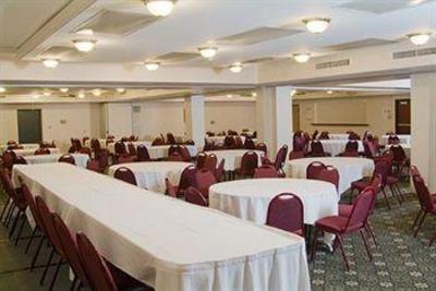 фото отеля Plaza Hotel and Suites Eau Claire