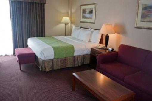 фото отеля Plaza Hotel and Suites Eau Claire
