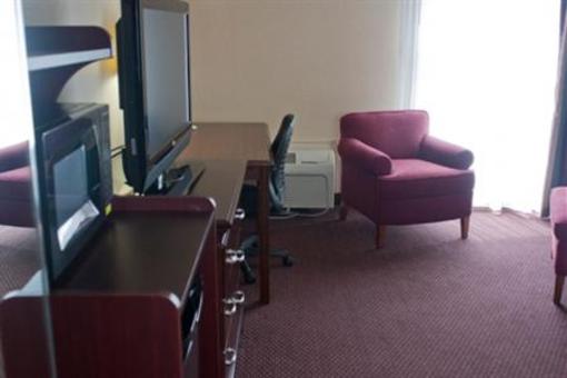 фото отеля Plaza Hotel and Suites Eau Claire