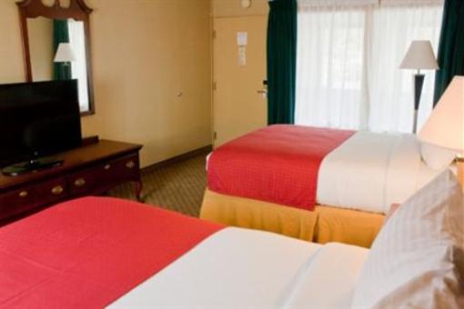 фото отеля Plaza Hotel and Suites Eau Claire
